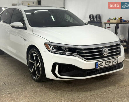 Білий Фольксваген Пассат, об'ємом двигуна 1.98 л та пробігом 126 тис. км за 19900 $, фото 1 на Automoto.ua