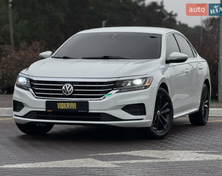 Білий Фольксваген Пассат, об'ємом двигуна 1.98 л та пробігом 144 тис. км за 16300 $, фото 1 на Automoto.ua