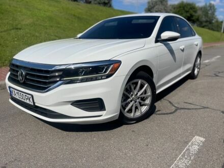 Фольксваген Пассат 2019 в Киеве на Automoto.ua Белый Фольксваген Пассат, объемом двигателя 2 л и пробегом 92 тыс. км за 17999 $, фото 1 на Automoto.ua