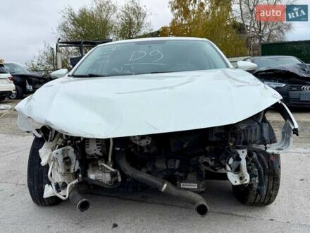 Белый Фольксваген Пассат, объемом двигателя 2 л и пробегом 123 тыс. км за 7600 $, фото 1 на Automoto.ua