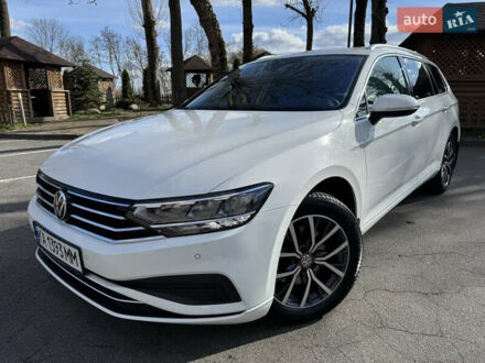 Фольксваген Пассат 2020 у Тернополі на Automoto.ua Білий Фольксваген Пассат, об'ємом двигуна 1.97 л та пробігом 167 тис. км за 21555 $, фото 1 на Automoto.ua