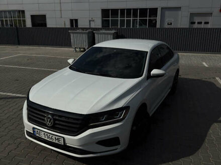 Белый Фольксваген Пассат, объемом двигателя 1.98 л и пробегом 164 тыс. км за 18000 $, фото 1 на Automoto.ua