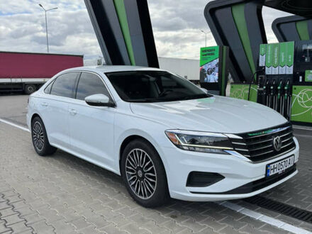 Белый Фольксваген Пассат, объемом двигателя 2 л и пробегом 87 тыс. км за 16800 $, фото 1 на Automoto.ua