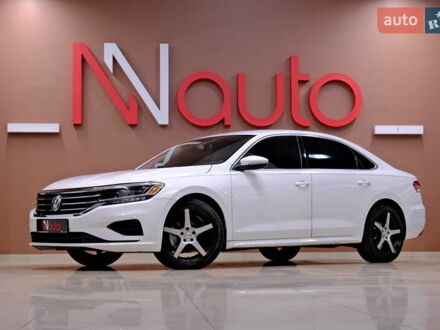 Белый Фольксваген Пассат, объемом двигателя 2 л и пробегом 165 тыс. км за 16900 $, фото 1 на Automoto.ua