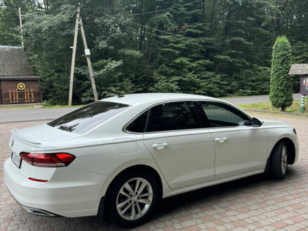 Белый Фольксваген Пассат, объемом двигателя 2 л и пробегом 51 тыс. км за 20500 $, фото 1 на Automoto.ua