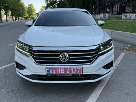 Фольксваген Пассат 2020 в Кривом Роге на Automoto.ua Белый Фольксваген Пассат, объемом двигателя 2 л и пробегом 214 тыс. км за 15950 $, фото 1 на Automoto.ua