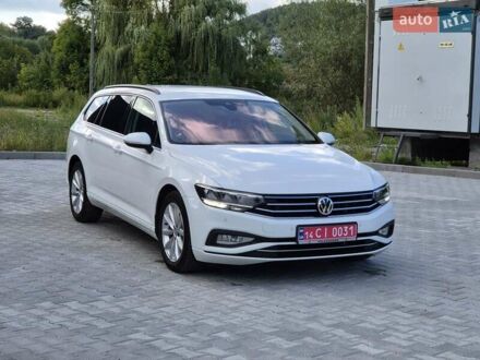 Фольксваген Пассат 2020 в Тернополе на Automoto.ua Белый Фольксваген Пассат, объемом двигателя 1.97 л и пробегом 218 тыс. км за 18900 $, фото 1 на Automoto.ua
