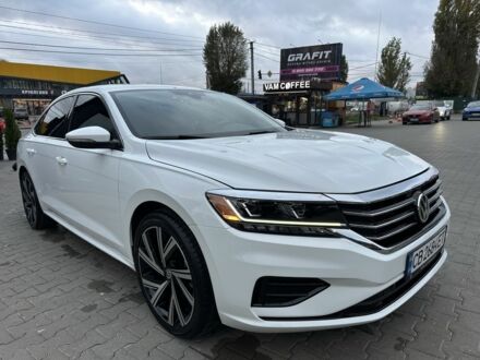 Фольксваген Пассат 2020 у Києві на Automoto.ua Білий Фольксваген Пассат, об'ємом двигуна 2 л та пробігом 65 тис. км за 21500 $, фото 1 на Automoto.ua