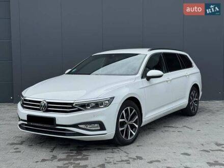Фольксваген Пассат 2021 у Луцьку на Automoto.ua Білий Фольксваген Пассат, об'ємом двигуна 1.97 л та пробігом 185 тис. км за 24750 $, фото 1 на Automoto.ua