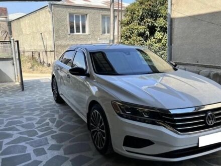 Білий Фольксваген Пассат, об'ємом двигуна 2 л та пробігом 124 тис. км за 11300 $, фото 1 на Automoto.ua