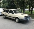 Бежевый Фольксваген Пассат, объемом двигателя 1.8 л и пробегом 250 тыс. км за 850 $, фото 1 на Automoto.ua