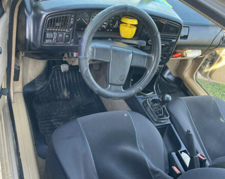 Бежевый Фольксваген Пассат, объемом двигателя 1.8 л и пробегом 279 тыс. км за 1999 $, фото 8 на Automoto.ua