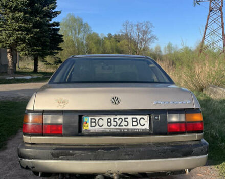 Бежевый Фольксваген Пассат, объемом двигателя 1.8 л и пробегом 279 тыс. км за 1999 $, фото 5 на Automoto.ua