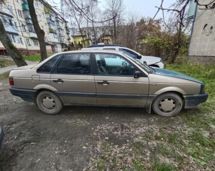 Бежевый Фольксваген Пассат, объемом двигателя 2 л и пробегом 426 тыс. км за 2200 $, фото 2 на Automoto.ua