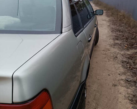 Бежевый Фольксваген Пассат, объемом двигателя 1.8 л и пробегом 298 тыс. км за 2500 $, фото 14 на Automoto.ua