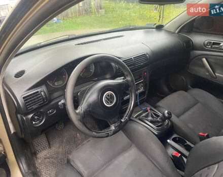 Бежевый Фольксваген Пассат, объемом двигателя 1.9 л и пробегом 315 тыс. км за 2900 $, фото 6 на Automoto.ua