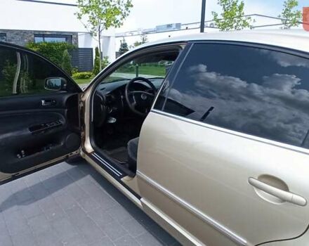 Бежевый Фольксваген Пассат, объемом двигателя 1.6 л и пробегом 300 тыс. км за 5000 $, фото 5 на Automoto.ua