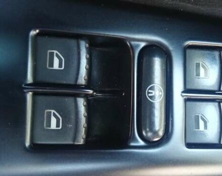 Бежевый Фольксваген Пассат, объемом двигателя 1.6 л и пробегом 300 тыс. км за 5000 $, фото 2 на Automoto.ua