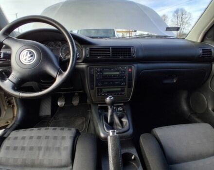 Бежевый Фольксваген Пассат, объемом двигателя 1.9 л и пробегом 280 тыс. км за 1600 $, фото 12 на Automoto.ua