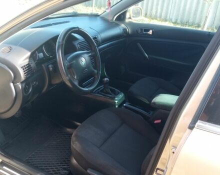 Бежевий Фольксваген Пассат, об'ємом двигуна 1.9 л та пробігом 300 тис. км за 2400 $, фото 10 на Automoto.ua