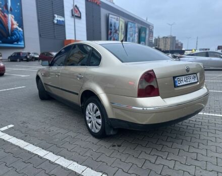 Бежевый Фольксваген Пассат, объемом двигателя 1.8 л и пробегом 300 тыс. км за 3550 $, фото 3 на Automoto.ua