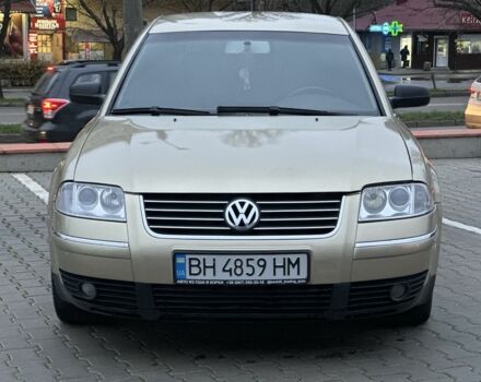 Бежевый Фольксваген Пассат, объемом двигателя 1.8 л и пробегом 300 тыс. км за 3550 $, фото 5 на Automoto.ua