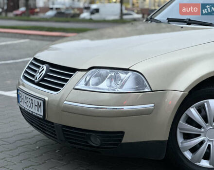 Бежевий Фольксваген Пассат, об'ємом двигуна 1.8 л та пробігом 300 тис. км за 3550 $, фото 1 на Automoto.ua
