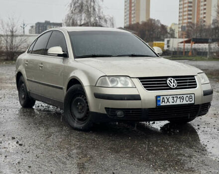 Бежевий Фольксваген Пассат, об'ємом двигуна 1.9 л та пробігом 300 тис. км за 5650 $, фото 3 на Automoto.ua