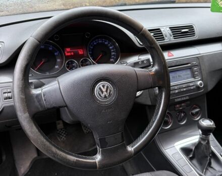 Бежевый Фольксваген Пассат, объемом двигателя 2 л и пробегом 300 тыс. км за 2199 $, фото 11 на Automoto.ua