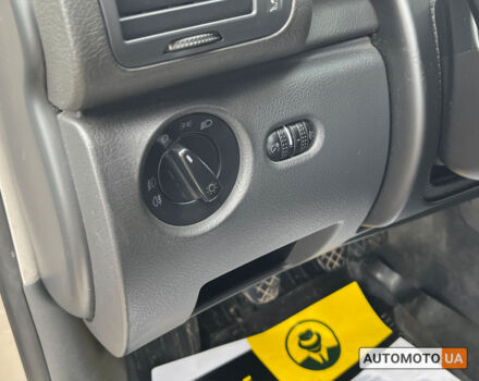 Бежевий Фольксваген Пассат, об'ємом двигуна 2 л та пробігом 182 тис. км за 6000 $, фото 10 на Automoto.ua