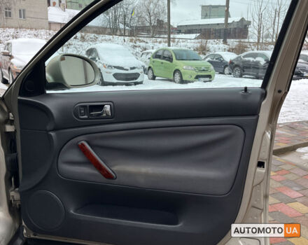 Бежевий Фольксваген Пассат, об'ємом двигуна 2 л та пробігом 182 тис. км за 6000 $, фото 19 на Automoto.ua