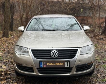 Бежевый Фольксваген Пассат, объемом двигателя 2 л и пробегом 300 тыс. км за 2199 $, фото 5 на Automoto.ua