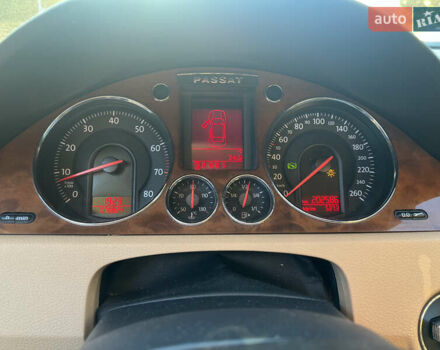 Бежевый Фольксваген Пассат, объемом двигателя 2 л и пробегом 202 тыс. км за 7100 $, фото 5 на Automoto.ua