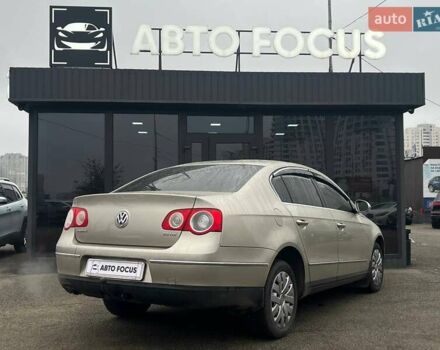 Бежевий Фольксваген Пассат, об'ємом двигуна 1.97 л та пробігом 331 тис. км за 6590 $, фото 6 на Automoto.ua