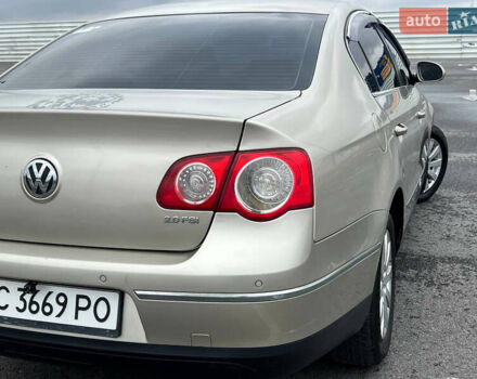 Бежевый Фольксваген Пассат, объемом двигателя 2 л и пробегом 290 тыс. км за 6900 $, фото 11 на Automoto.ua