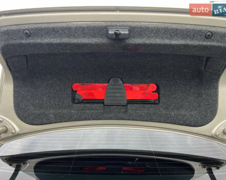 Бежевый Фольксваген Пассат, объемом двигателя 2 л и пробегом 290 тыс. км за 6900 $, фото 45 на Automoto.ua