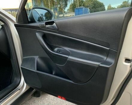 Бежевый Фольксваген Пассат, объемом двигателя 2 л и пробегом 275 тыс. км за 8000 $, фото 13 на Automoto.ua