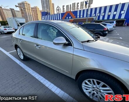 Бежевый Фольксваген Пассат, объемом двигателя 1.8 л и пробегом 218 тыс. км за 5800 $, фото 2 на Automoto.ua