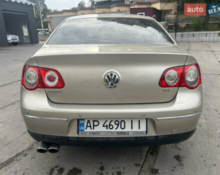 Бежевий Фольксваген Пассат, об'ємом двигуна 1.8 л та пробігом 290 тис. км за 5500 $, фото 4 на Automoto.ua