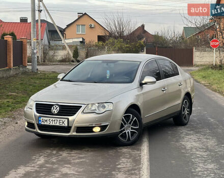 Бежевый Фольксваген Пассат, объемом двигателя 1.8 л и пробегом 254 тыс. км за 5200 $, фото 2 на Automoto.ua