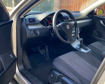 Бежевый Фольксваген Пассат, объемом двигателя 1.8 л и пробегом 250 тыс. км за 5200 $, фото 5 на Automoto.ua