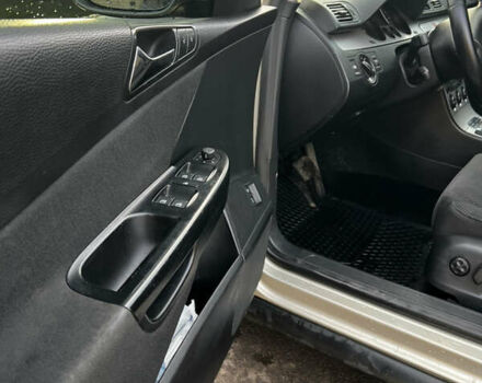 Бежевый Фольксваген Пассат, объемом двигателя 1.8 л и пробегом 254 тыс. км за 5200 $, фото 11 на Automoto.ua