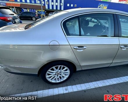 Бежевый Фольксваген Пассат, объемом двигателя 1.8 л и пробегом 218 тыс. км за 5800 $, фото 3 на Automoto.ua