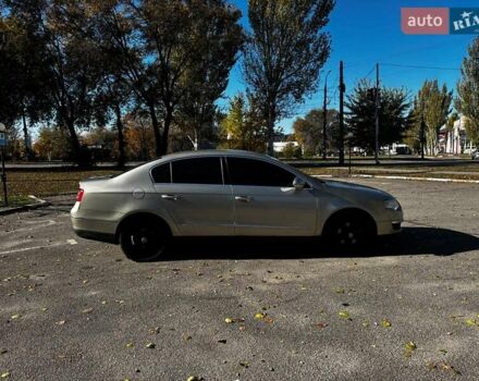 Бежевий Фольксваген Пассат, об'ємом двигуна 1.8 л та пробігом 290 тис. км за 5990 $, фото 6 на Automoto.ua