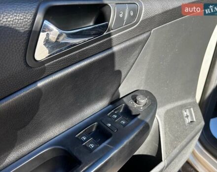 Бежевий Фольксваген Пассат, об'ємом двигуна 1.8 л та пробігом 290 тис. км за 5990 $, фото 18 на Automoto.ua