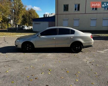 Бежевий Фольксваген Пассат, об'ємом двигуна 1.8 л та пробігом 290 тис. км за 5990 $, фото 1 на Automoto.ua