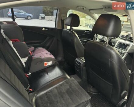 Бежевый Фольксваген Пассат, объемом двигателя 1.97 л и пробегом 260 тыс. км за 10200 $, фото 5 на Automoto.ua