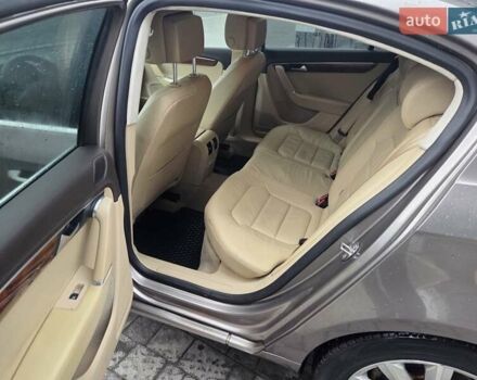 Бежевый Фольксваген Пассат, объемом двигателя 2 л и пробегом 321 тыс. км за 9800 $, фото 9 на Automoto.ua