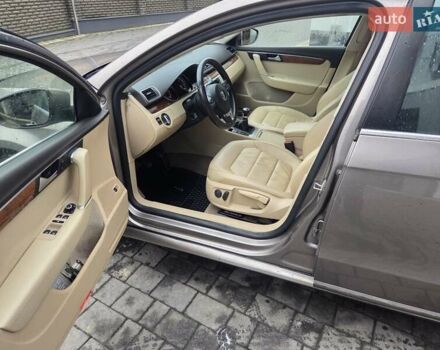 Бежевый Фольксваген Пассат, объемом двигателя 2 л и пробегом 321 тыс. км за 9800 $, фото 8 на Automoto.ua