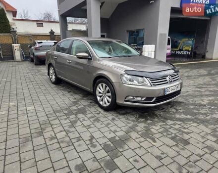 Бежевый Фольксваген Пассат, объемом двигателя 2 л и пробегом 321 тыс. км за 9800 $, фото 5 на Automoto.ua